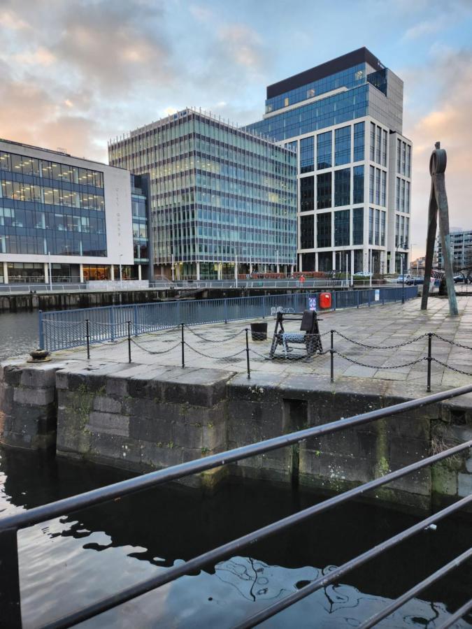 City Views Apartment Belfast Bagian luar foto