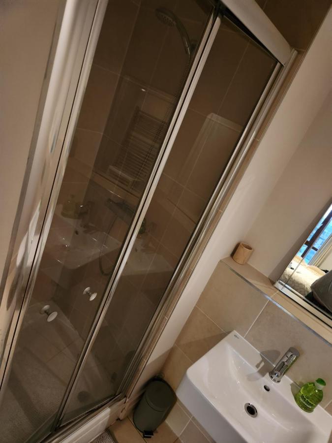 City Views Apartment Belfast Bagian luar foto