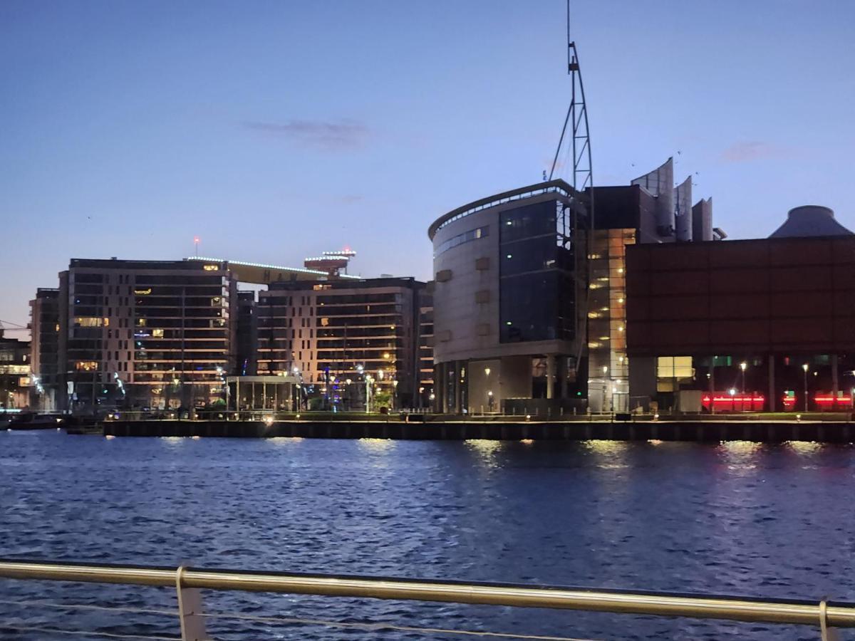 City Views Apartment Belfast Bagian luar foto