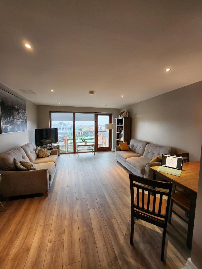 City Views Apartment Belfast Bagian luar foto